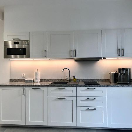 Apartamenty Porto Eli 罗威 外观 照片